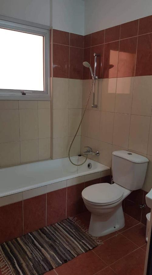 Andris Apartment Paralímni Kültér fotó