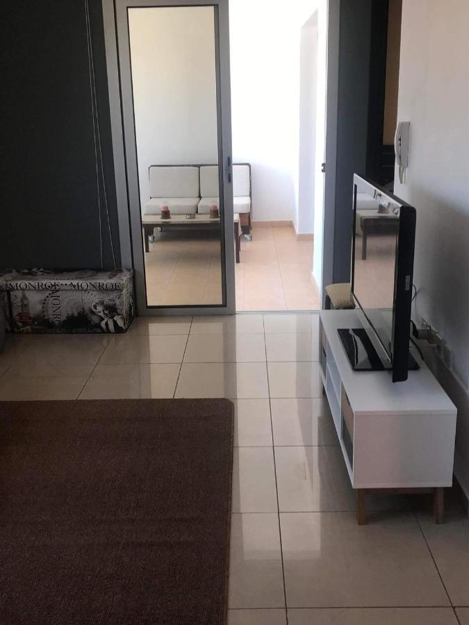 Andris Apartment Paralímni Kültér fotó