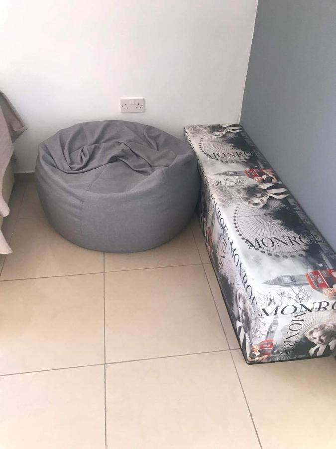 Andris Apartment Paralímni Kültér fotó